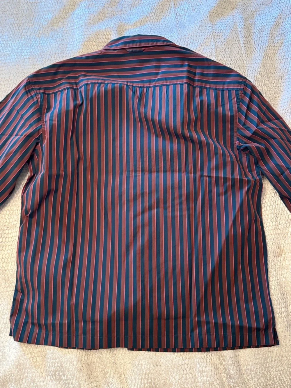 Banana Republic Relaxed-Fit Cotton Poplin in Navy & Burgundy Relaxed-Fit Cotton